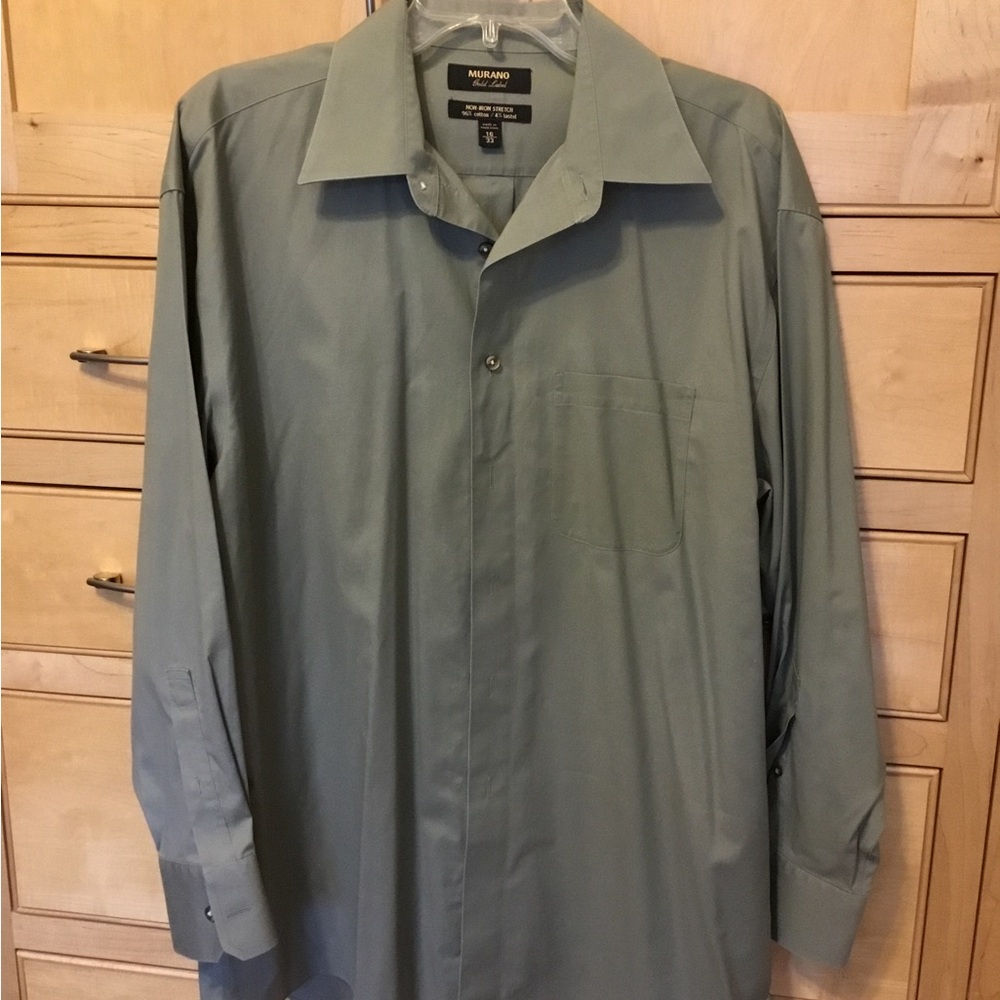 Men’s Murano Gold Label Dress Shirt 16x33” Dusty sage green slightly stretchy